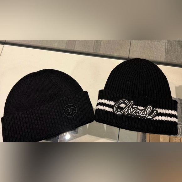 CHANEL 24B Black & White Cashmere Logo Beanie Hat NEW in Box with Tags & RECEIPT - Picture 7 of 10